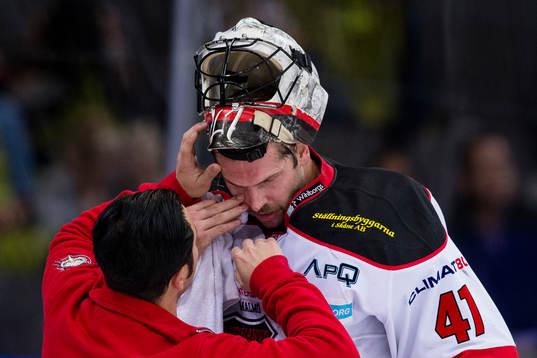 Malmö Redhawks målvakt Cristopher Nihlstorp tvingas utgå
