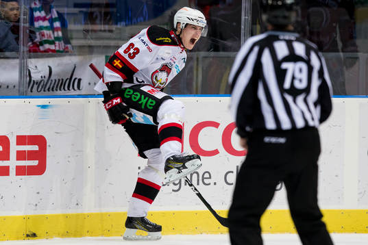 Malmö Redhawks Fredrik Händemark jublar