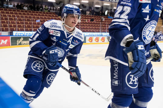 Leksands Martin Karlsson vid värmningen innan