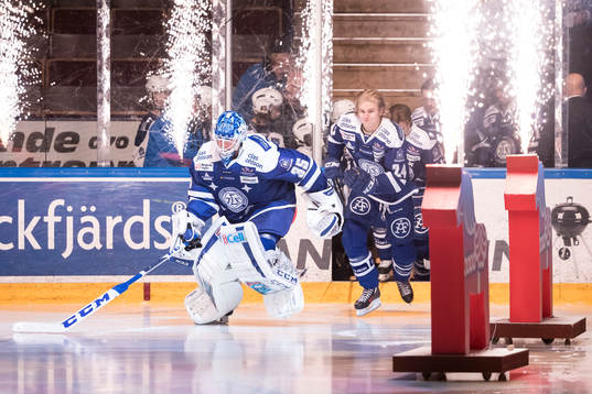 Leksands målvakt Atte Engren Isak Skedung gör entre i