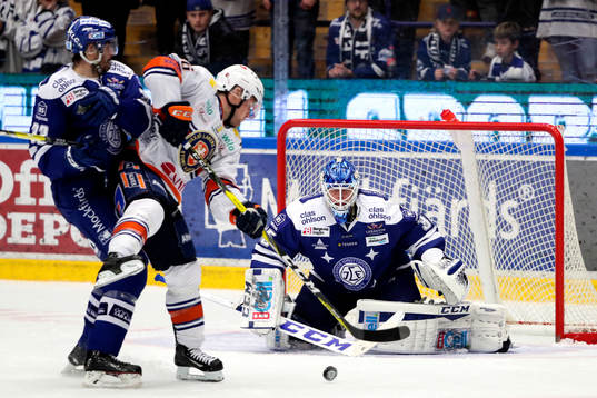 Leksands Markus Lauridsen och Växjös Linus Högberg och