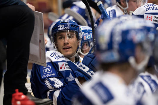 Leksands Jon Knuts  i ishockeymatchen i SHL mellan Leksand