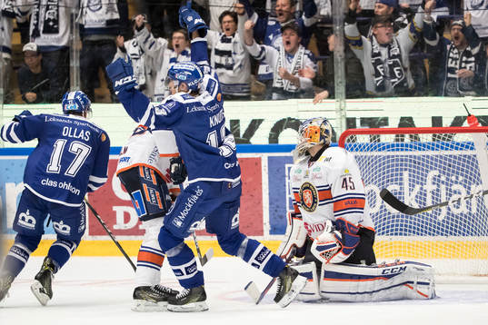 Leksands Jon Knuts och Jesper Ollas jublar framför