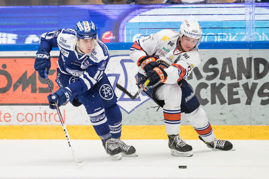 Leksands Martin Karlsson och Växjös Oliver Bohm  i