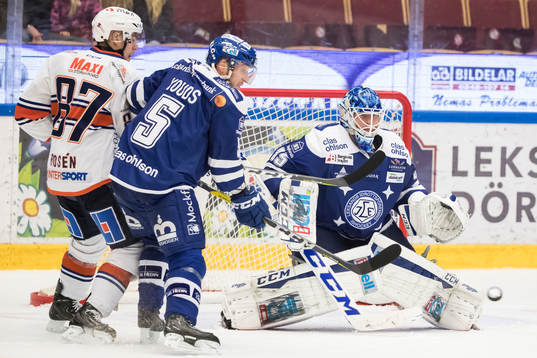 Leksands Ben Youds och Växjös Robert Rosén framför