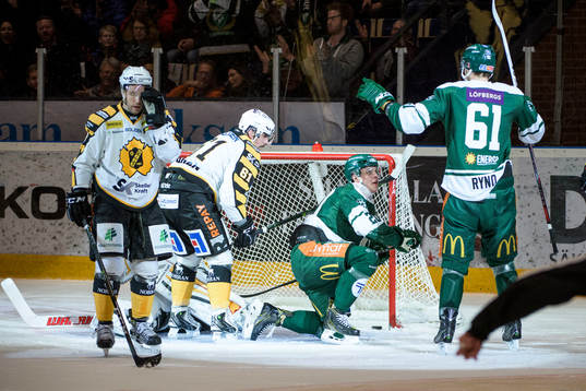 Skellefteås Pontus Petterström och Fredrik Lindgren deppar