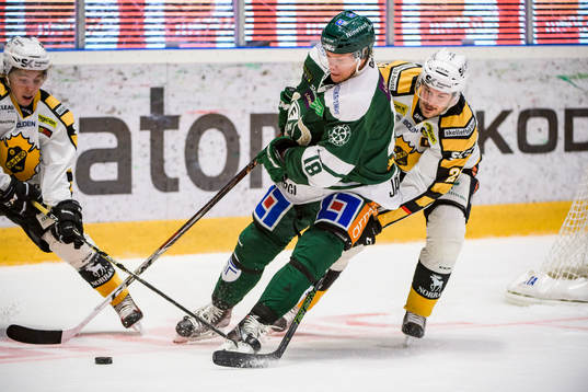 Färjestads Andreas Jämtin och Skellefteås Jimmie Ericsson
