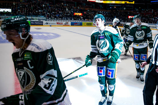 Färjestads Joel Eriksson Ek jublar