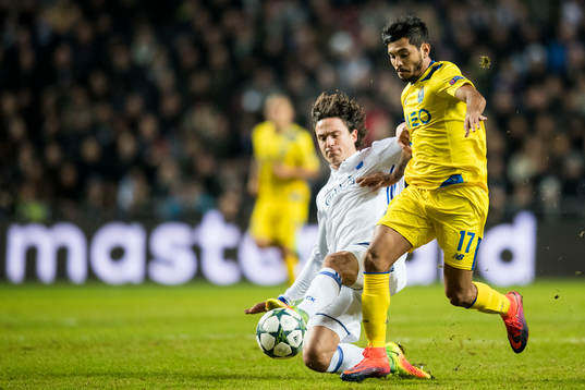 FC Köpenhamns Thomas Delaney och Portos Jesus Corona