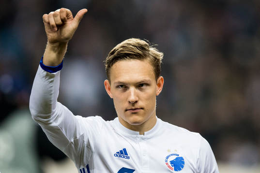 FC Köpenhamns Ludwig Augustinsson gör tummen upp