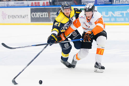 s Mattias Tedenby mot Karlskronas Henrik Nilsson