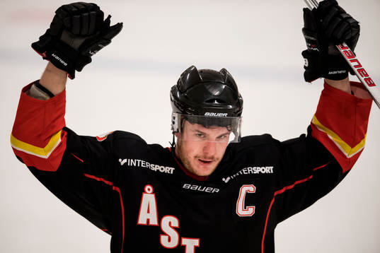 Åstorps Johan Johnsson jublar