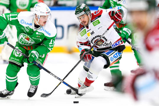 Rögles Bryan Lerg och Frölundas Sebastian Stålberg i