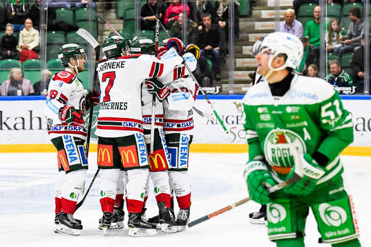 Frölundas spelare jublar