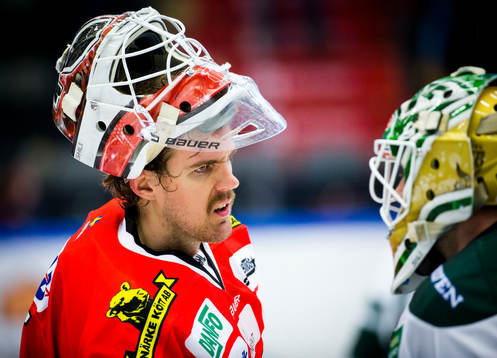 Örebros målvakt Axel Brage och Färjestads målvakt Lars