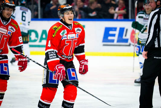 Örebros Joel Mustonen jublar