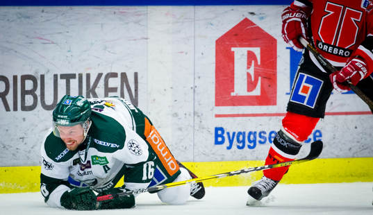 Färjestads Alexander Johansson deppar