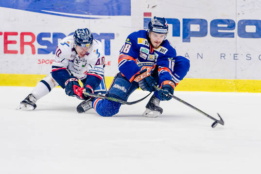 Linköpings Ken André Olimb och Växjös Dennis Everberg