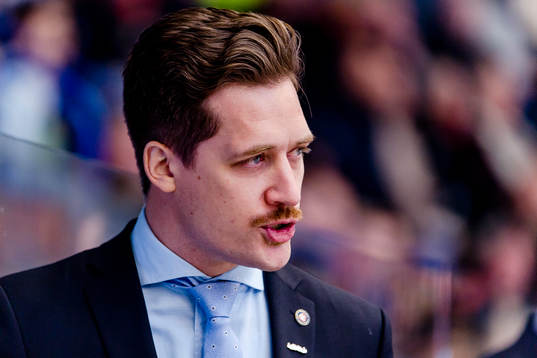 Växjös tränare Sam Hallam