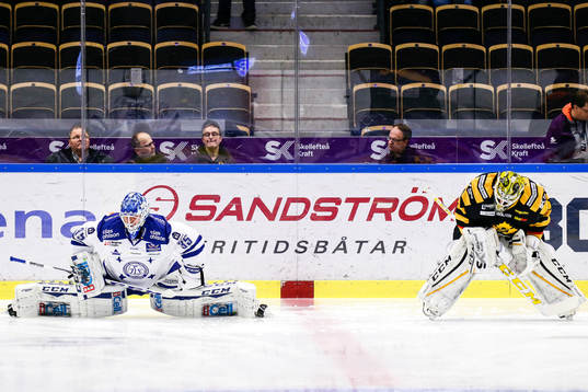 Skellefteås målvakt Joni Ortio  och Leksands målvakt