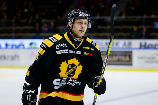 Skellefteås Oscar Möller jublar