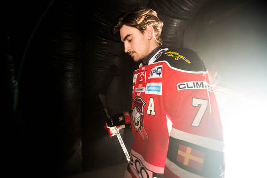 Malmö Redhawks Nils Andersson redo att göra entré