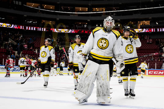 Brynäs målvakt David Rautio och Jacob Blomqvist deppar