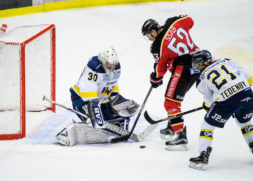s målvakt Linus Söderström