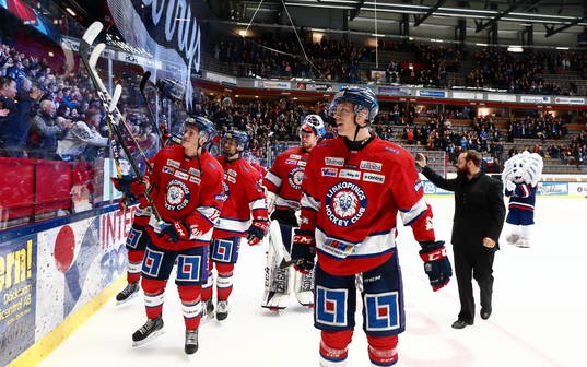 Linköpings spelare med Henrik Törnqvist och Emil