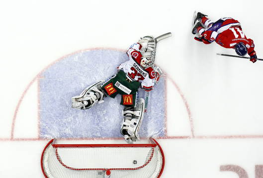 Mål 1-0 av Linköpings Broc Little förbi Frölundas