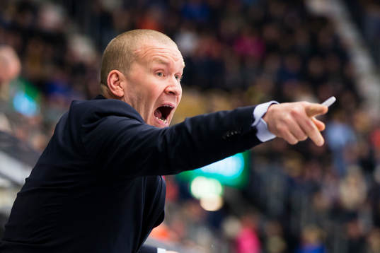 Luleås huvudtränare Stefan Nilsson upprörd