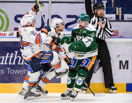 Växjös Geoff Platt och Färjestads Jonas Holös
