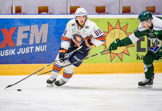 Växjös Adam Brodecki och Färjestads Per Åslund