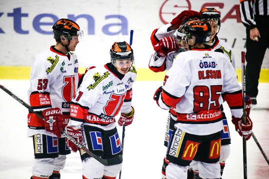 Örebros Joel Mustonen jublar