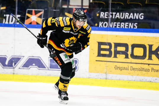 Skellefteås Jimmie Ericsson  jublar