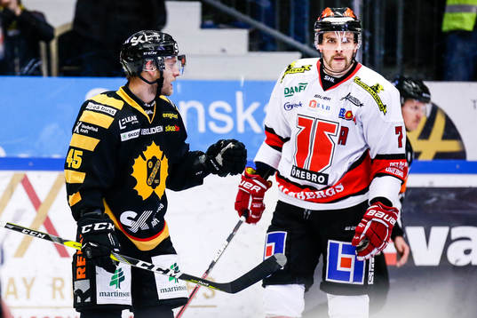 Skellefteås Oscar Möller jublar