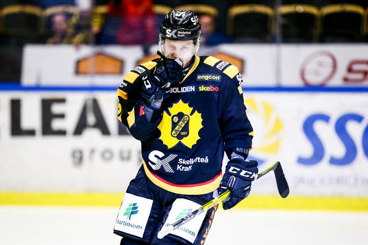 Skellefteås Oscar Möller jublar