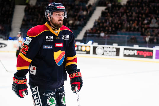 Djurgårdens Mikael Ahlén ser dpepig ut