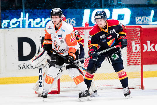 Karlskronas Joel Kellman och Djurgårdens Linus Hultström