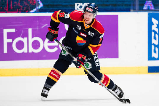 Djurgårdens Ville Varakas med ett skott