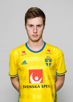 Niklas Shwenkér Fröjdholm i P17/99-landslaget