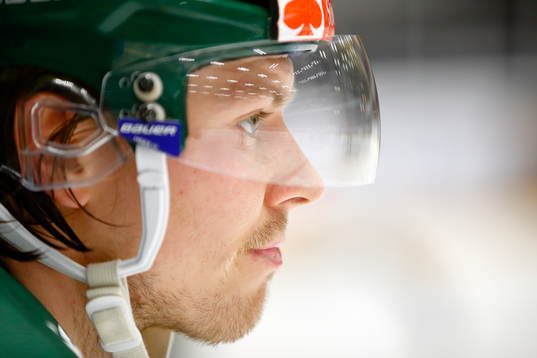 Närbild på Björklövens Kim Karlsson
