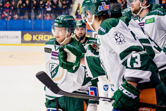 Färjestads Andreas Jämtin  jublar