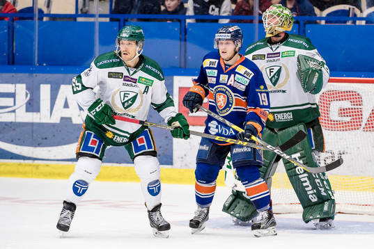 Färjestads Ole-Kristian Tollefsen och Tuomas Kiiskinen