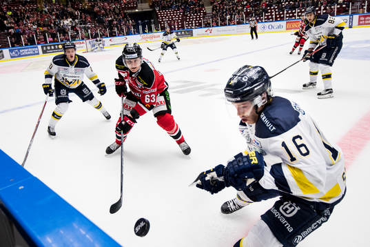 s Lawrence Pilut och Filip Sandberg
