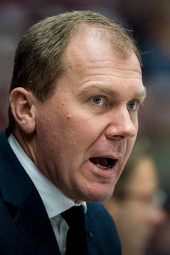 s tränare Johan Lindbom