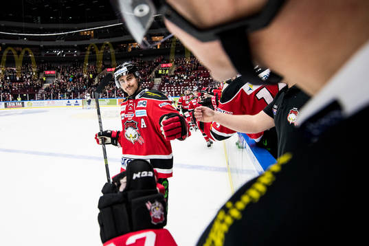 Malmö Redhawks Nils Andersson jublar