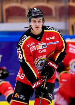 Luleås Marcus Collin på uppvärmningen