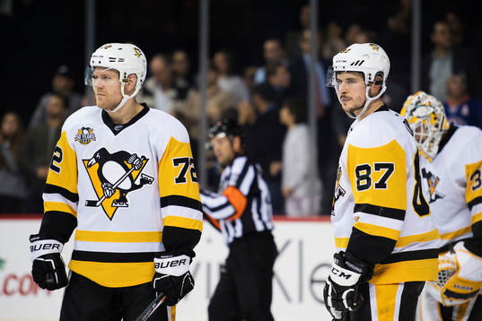 Pittsburghs Patric Hörnqvist och Sidney Crosby