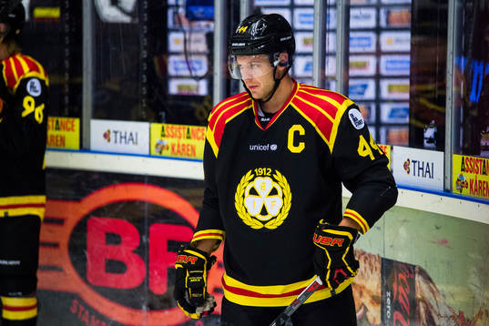 Brynäs Jacob Blomqvist före ishockeymatchen i SHL mellan